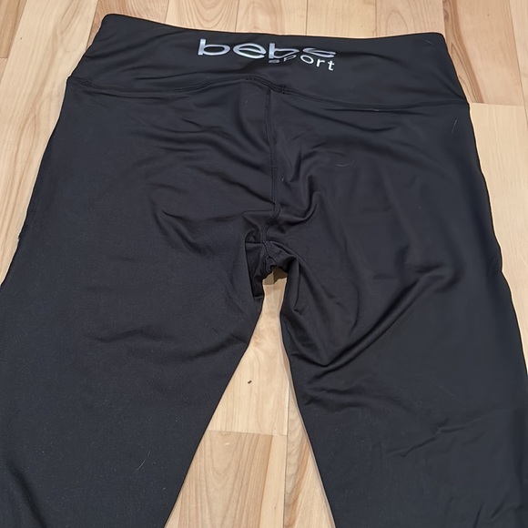Bebe Sport Asymmetrical leggings - NWT SIZE XL - Picture 3 of 3